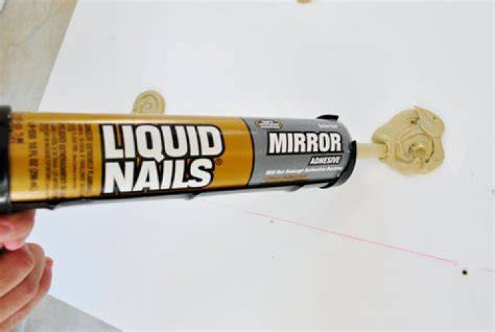 Can I use Liquid Nails on a mirror?