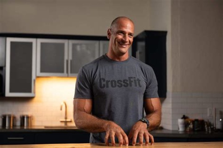 How do you become CrossFit certified?