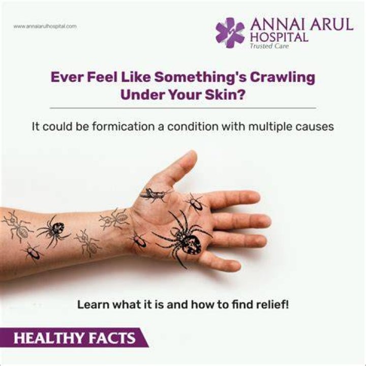 What causes skin crawling?