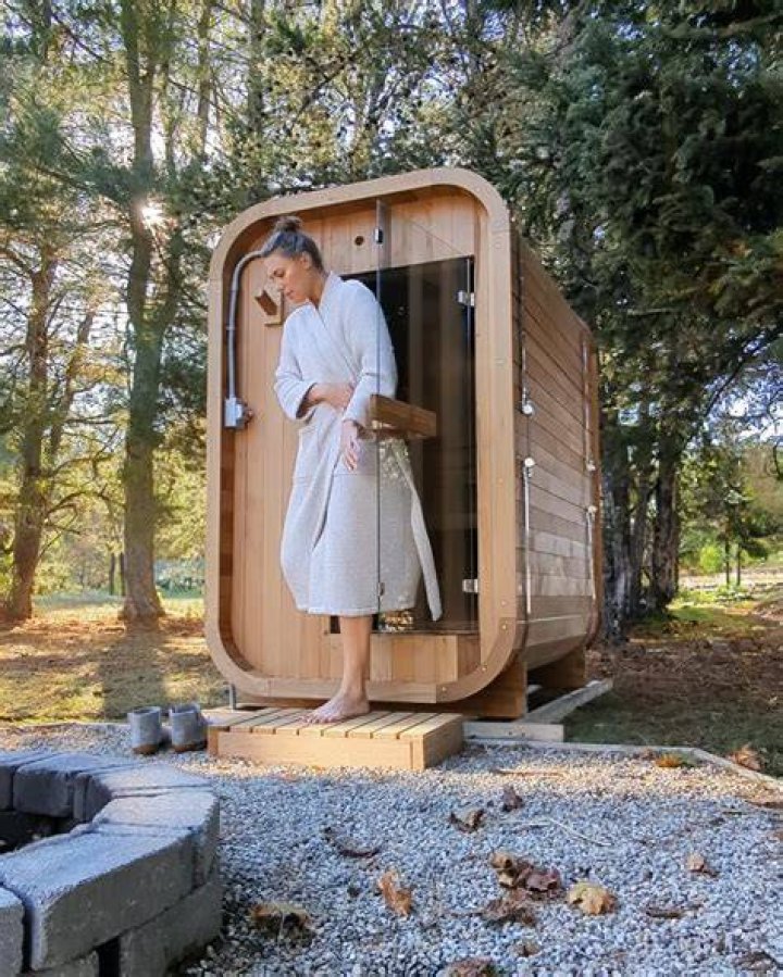 What is a dry sauna good for?