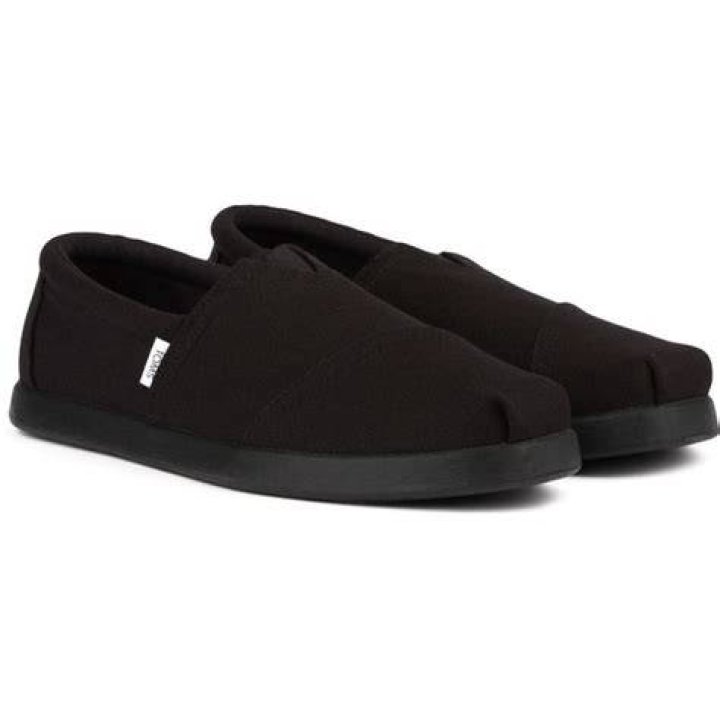 Where are Toms shoes manufactured?