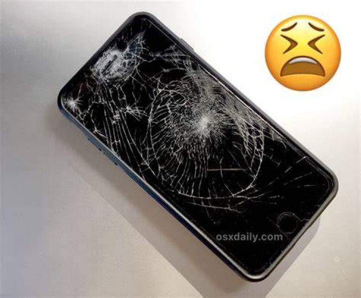Will LifeProof replace my phone if it cracks?